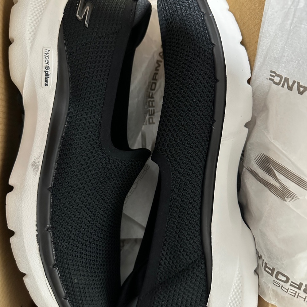 Skechers Go Walk 6